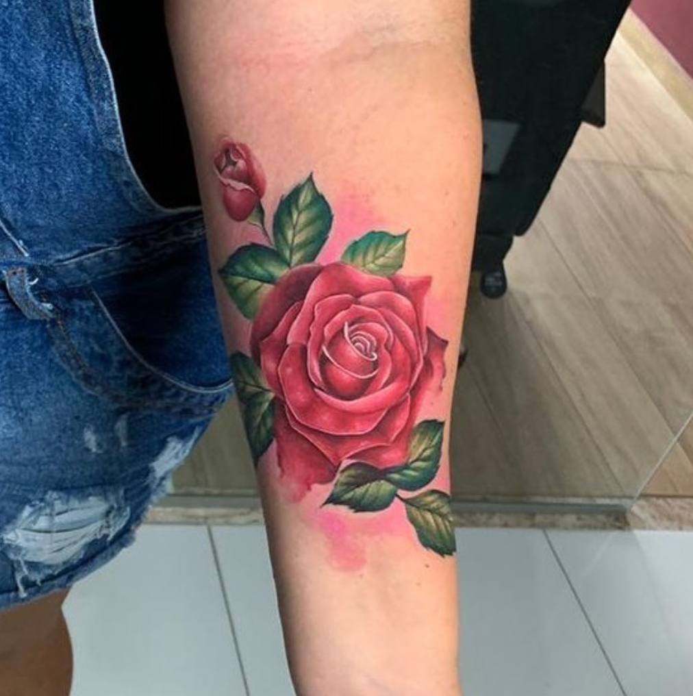Tatuagem colorida Realista Rosa